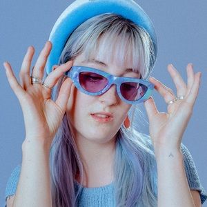 Meet your Posher, Molly